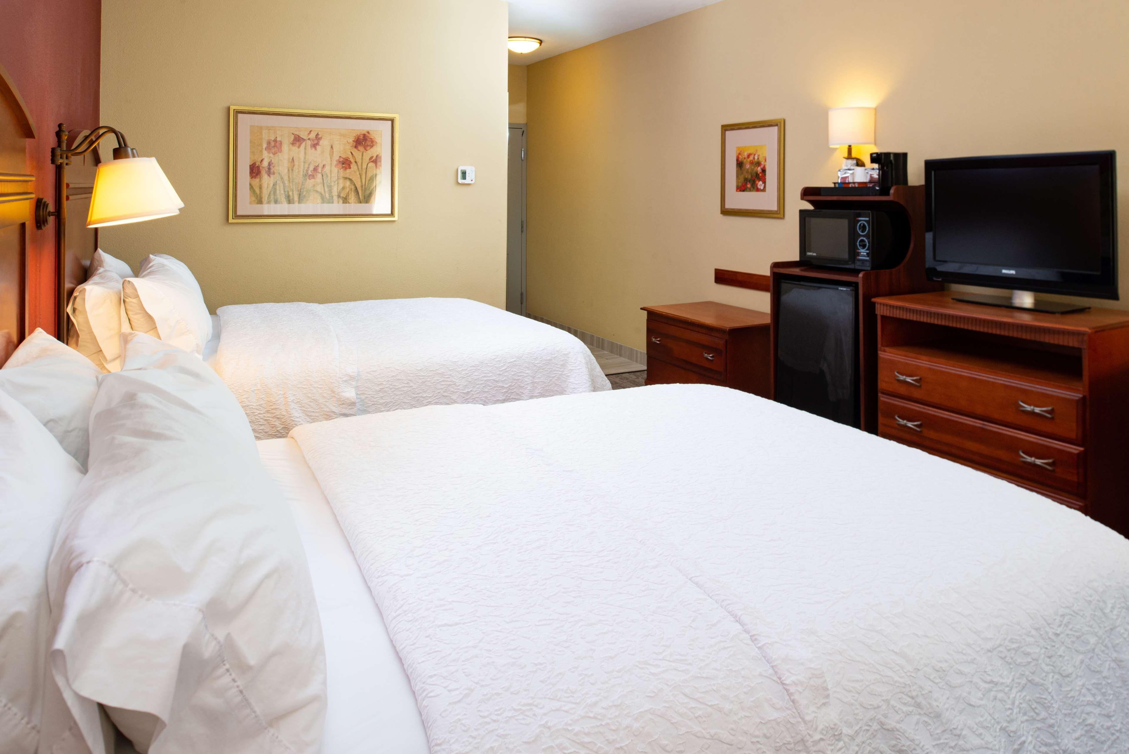Hampton Inn Kansas City Northeast Extérieur photo