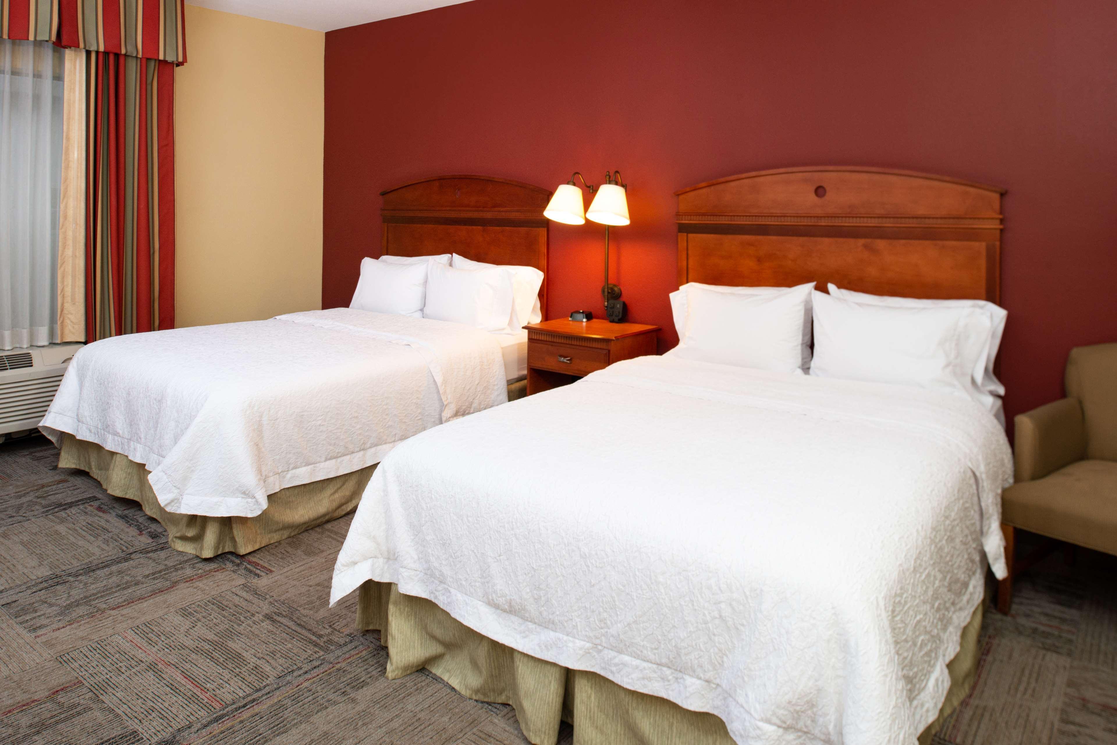 Hampton Inn Kansas City Northeast Extérieur photo