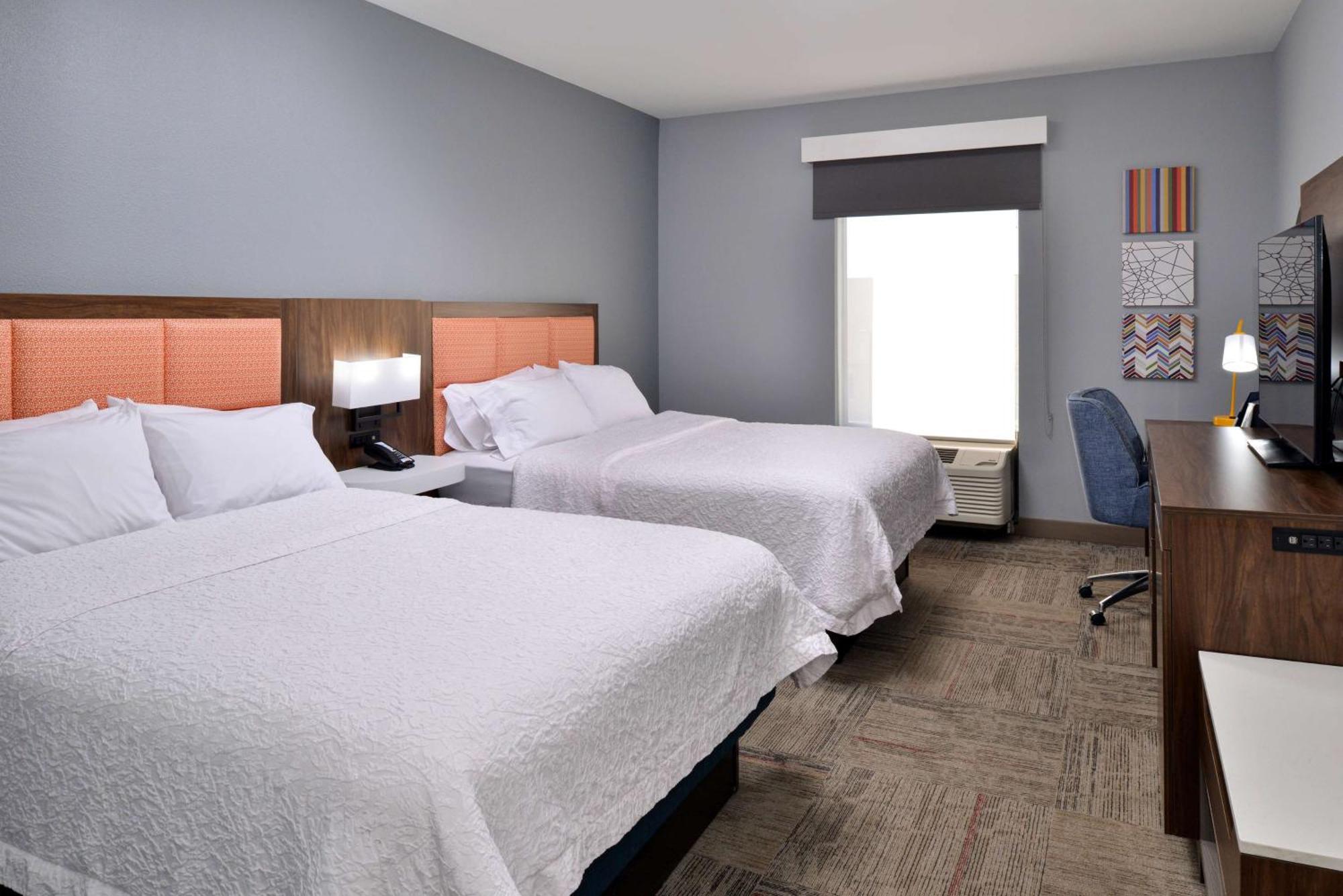 Hampton Inn Kansas City Northeast Extérieur photo