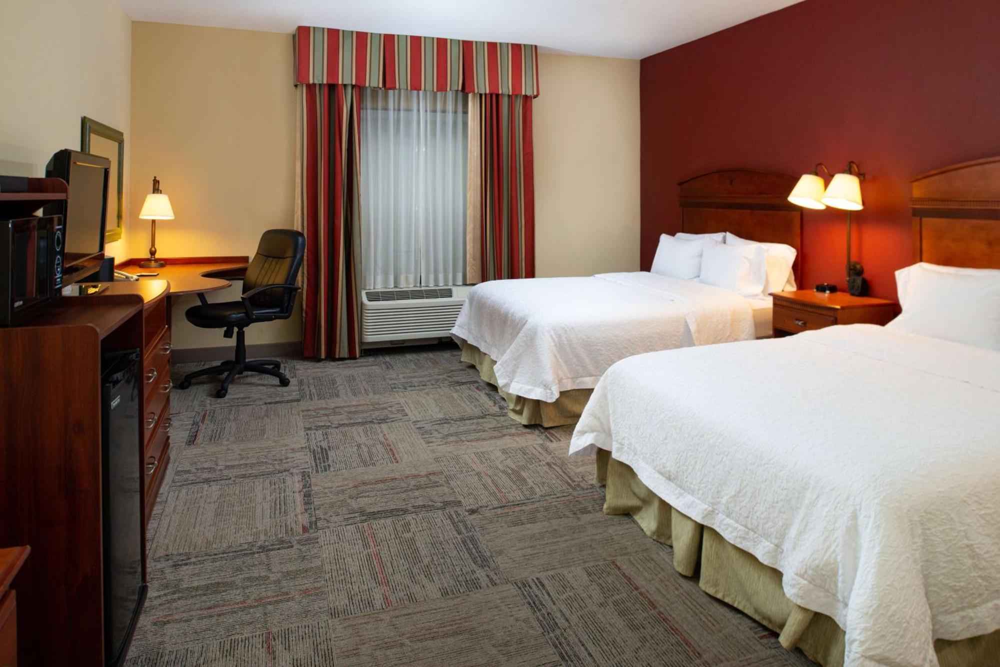 Hampton Inn Kansas City Northeast Extérieur photo