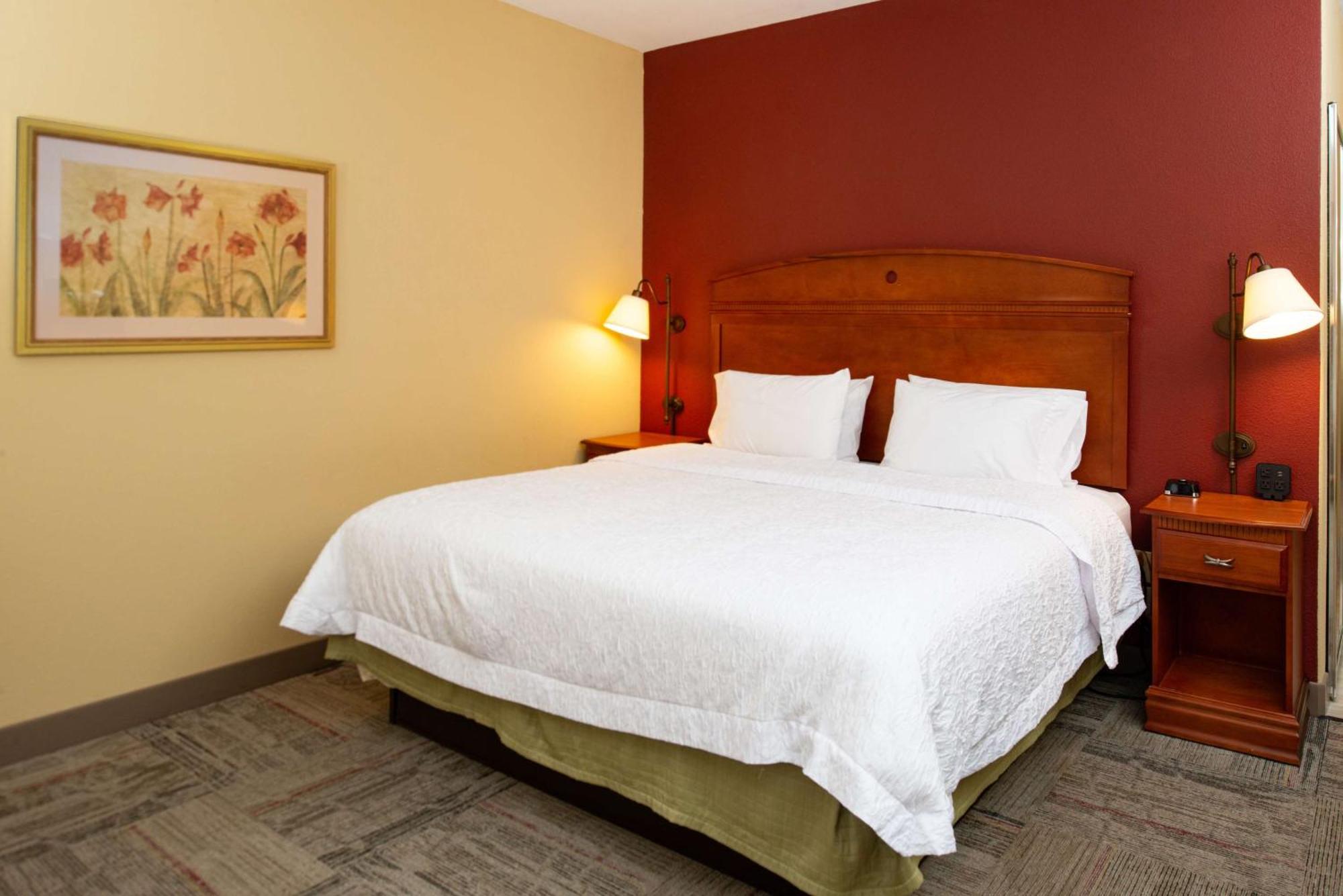 Hampton Inn Kansas City Northeast Extérieur photo