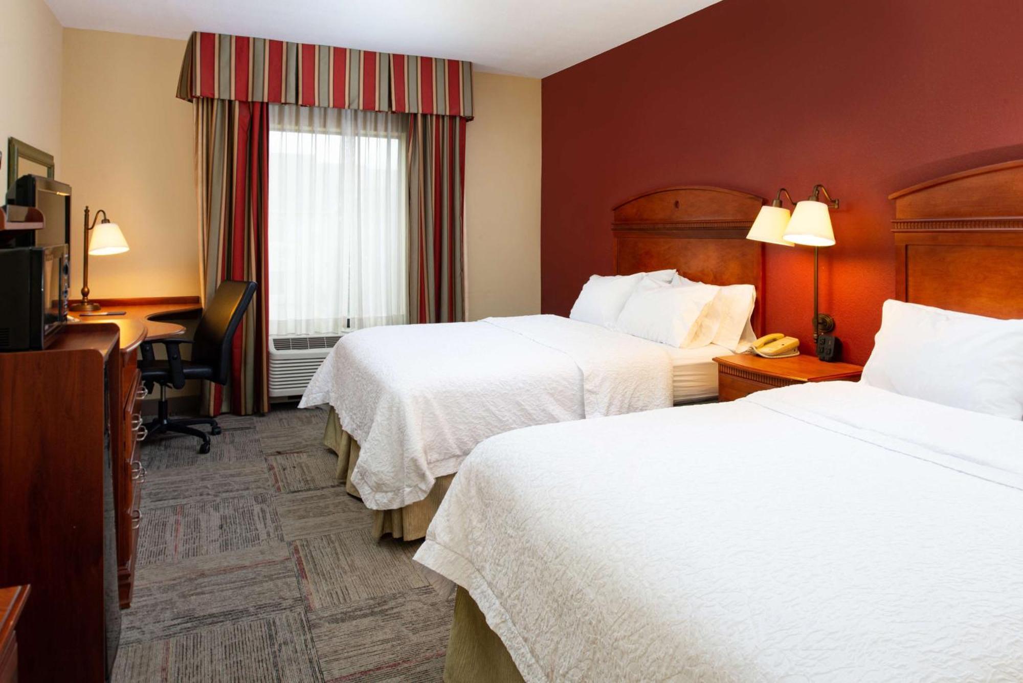 Hampton Inn Kansas City Northeast Extérieur photo