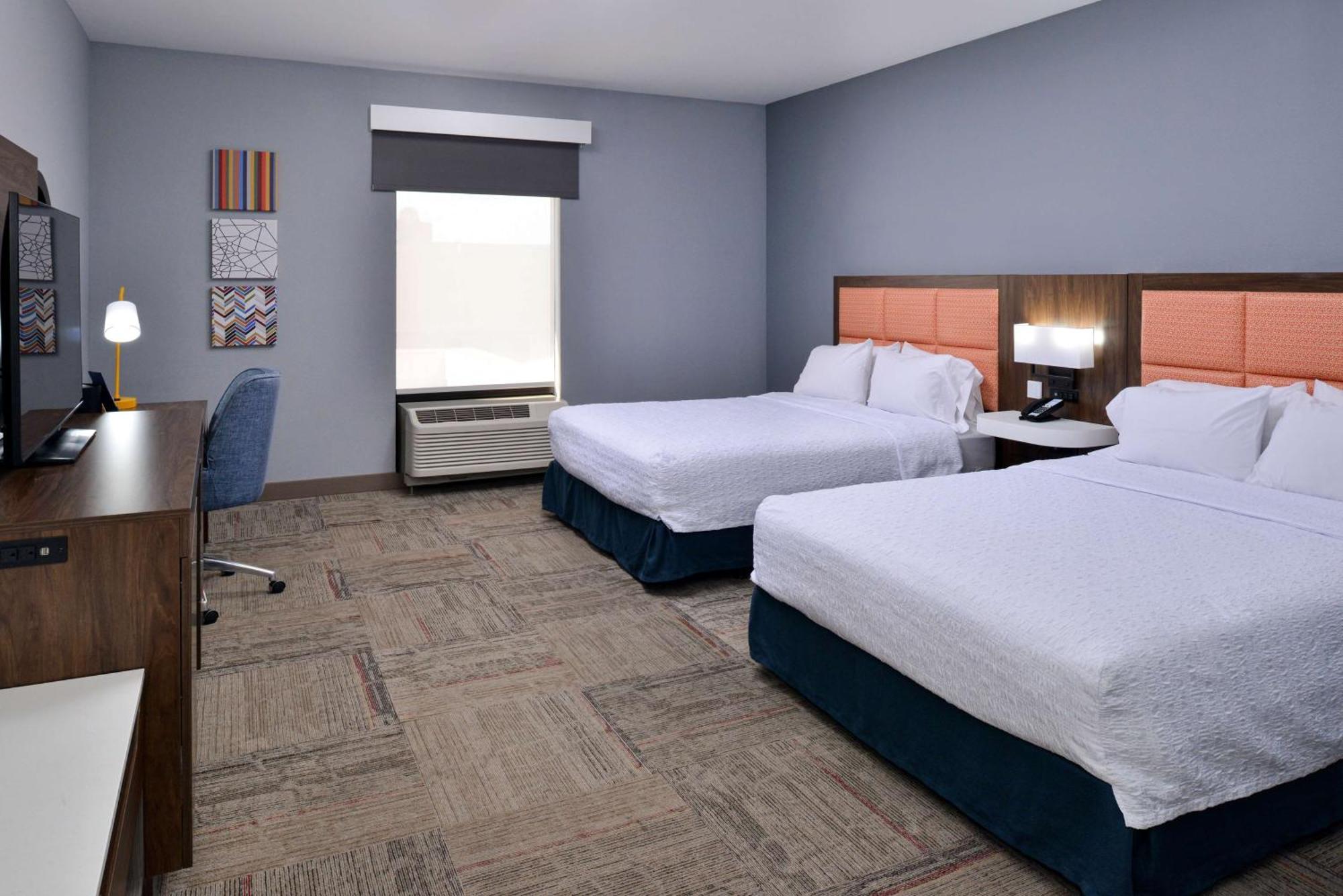Hampton Inn Kansas City Northeast Extérieur photo