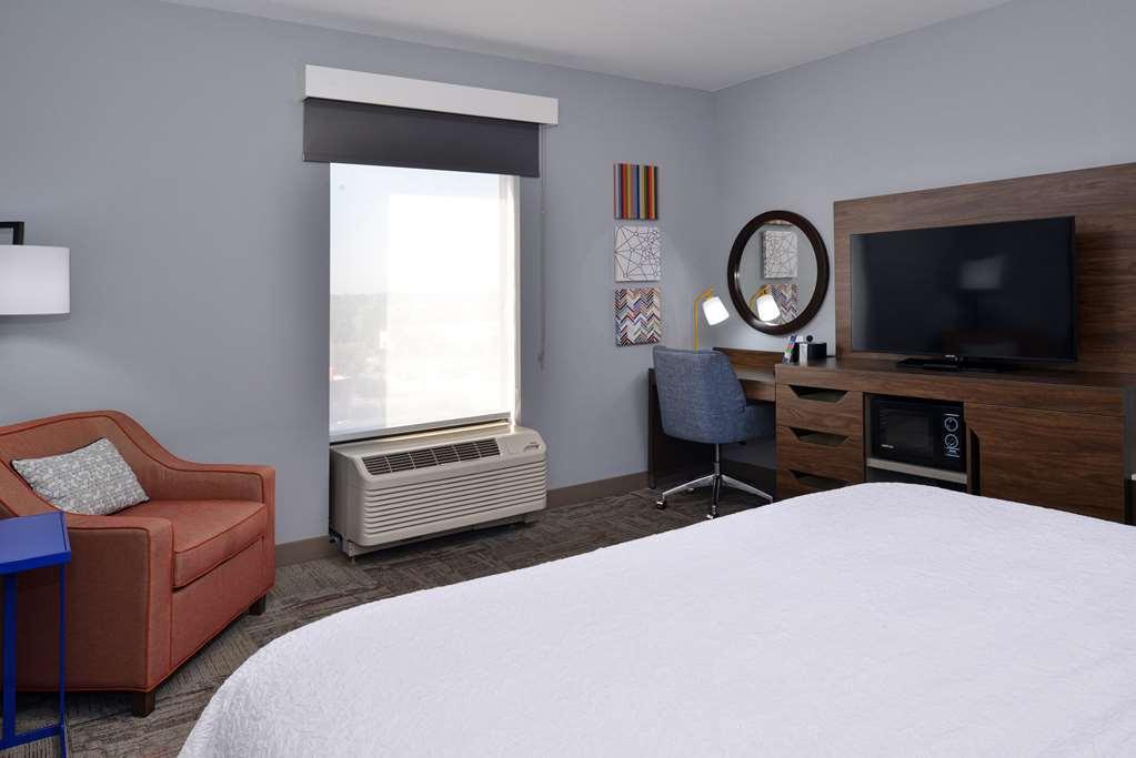 Hampton Inn Kansas City Northeast Chambre photo